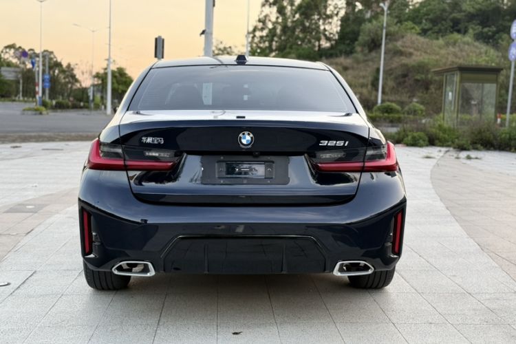 Used BMW 3 Series 2025 325i M Sport Package Exterior 1