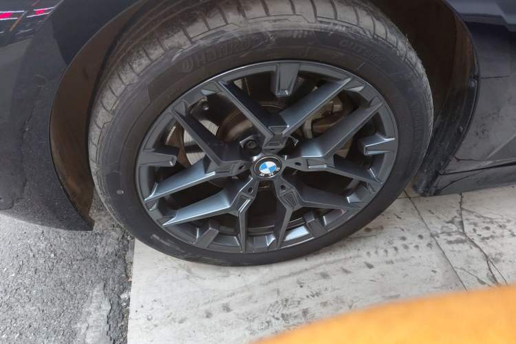Used BMW 3 Series 2025 330Li M Sport Shadowline Package Exterior 1