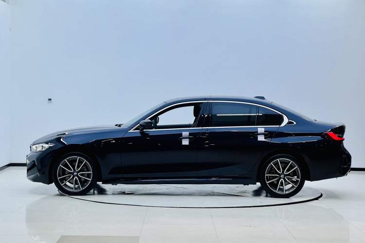 Used BMW 3 Series 2025 325Li M Sport Package Exterior 2