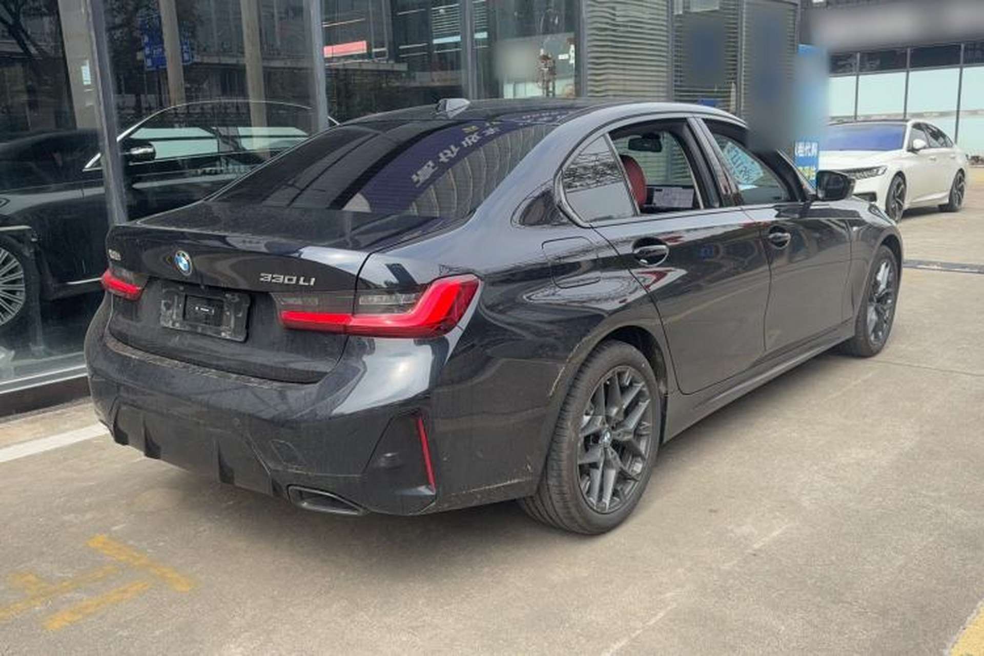 Used BMW 3 Series 2025 330Li M Sport Shadowline Package Exterior 3