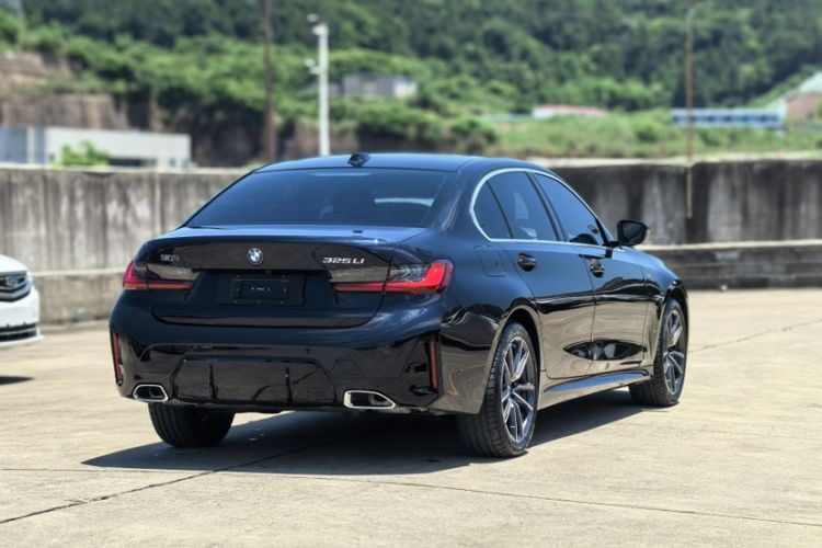 Used BMW 3 Series 2025 325Li M Sport Package Exterior 3