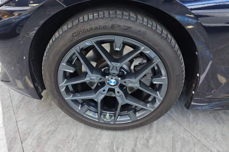 Used BMW 3 Series 2025 330Li M Sport Shadowline Package Exterior 3
