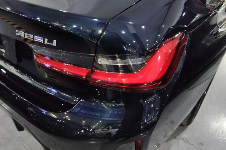 Used BMW 3 Series 2025 325Li M Sport Package Exterior 3