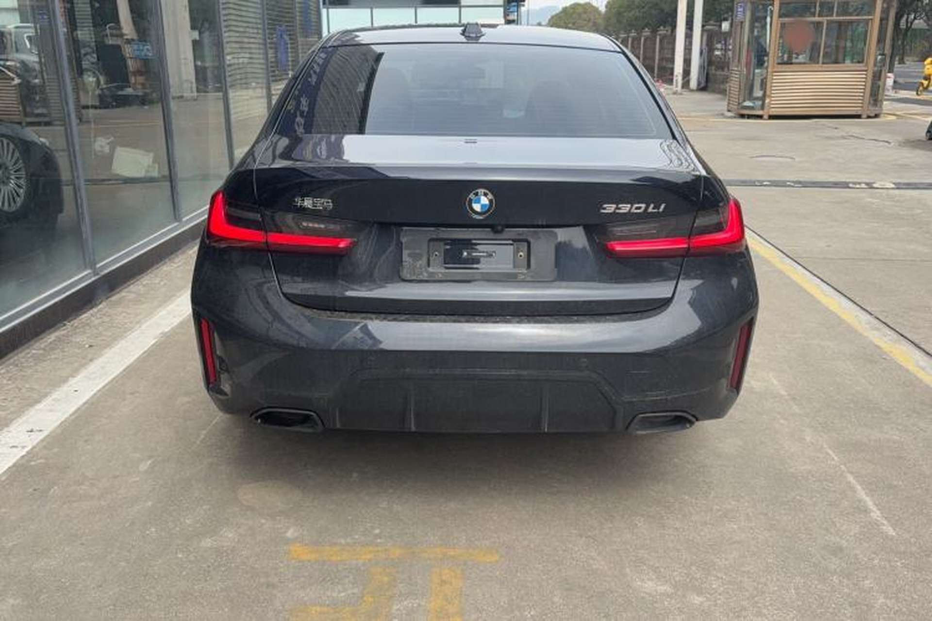 Used BMW 3 Series 2025 330Li M Sport Shadowline Package Exterior 4