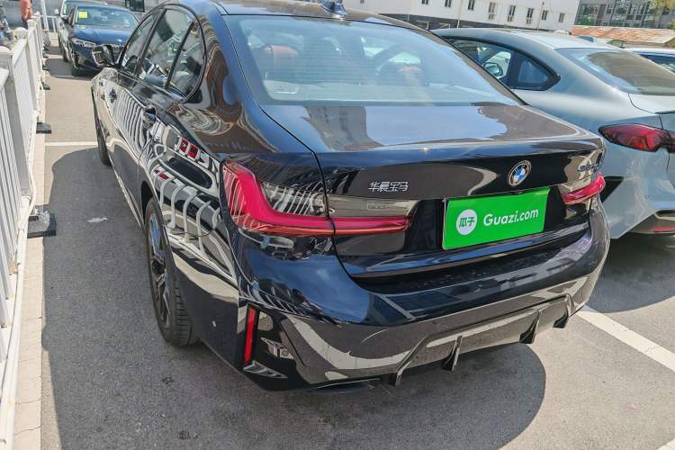 Used BMW 3 Series 2025 330Li M Sport Shadowline Package Exterior 4