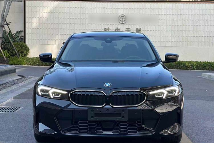 Used BMW 3 Series 2025 330Li M Sport Shadowline Package Exterior 4