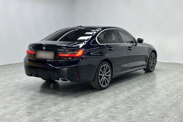 Used BMW 3 Series 2025 325i M Sport Package Exterior 4