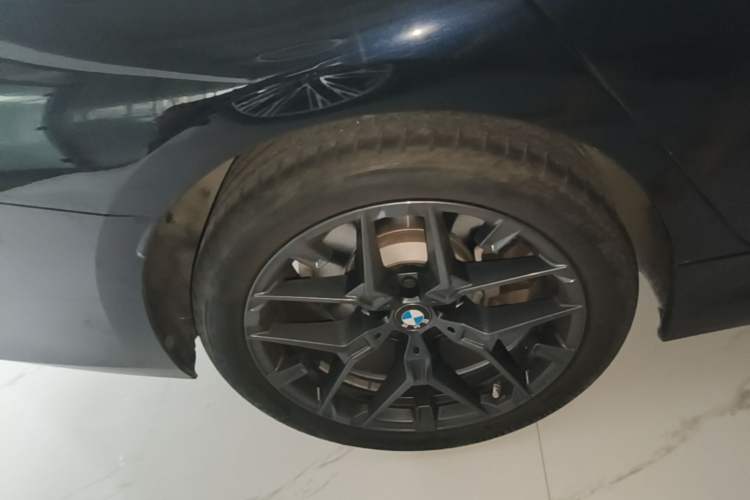 Used BMW 3 Series 2025 330Li M Sport Shadowline Package Exterior 5