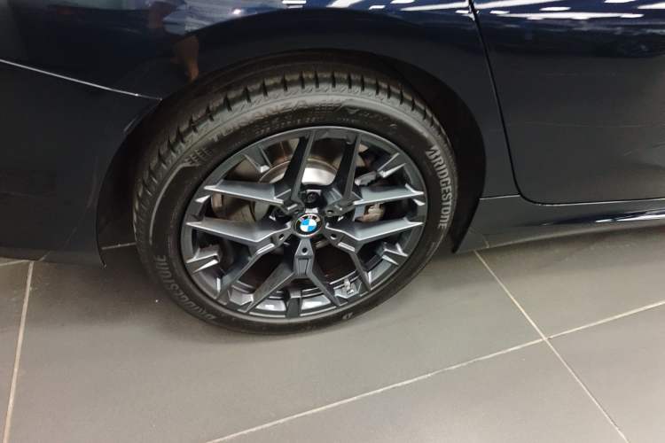 Used BMW 3 Series 2025 330Li Luxury Edition M Sport Night Edition Package Exterior 5