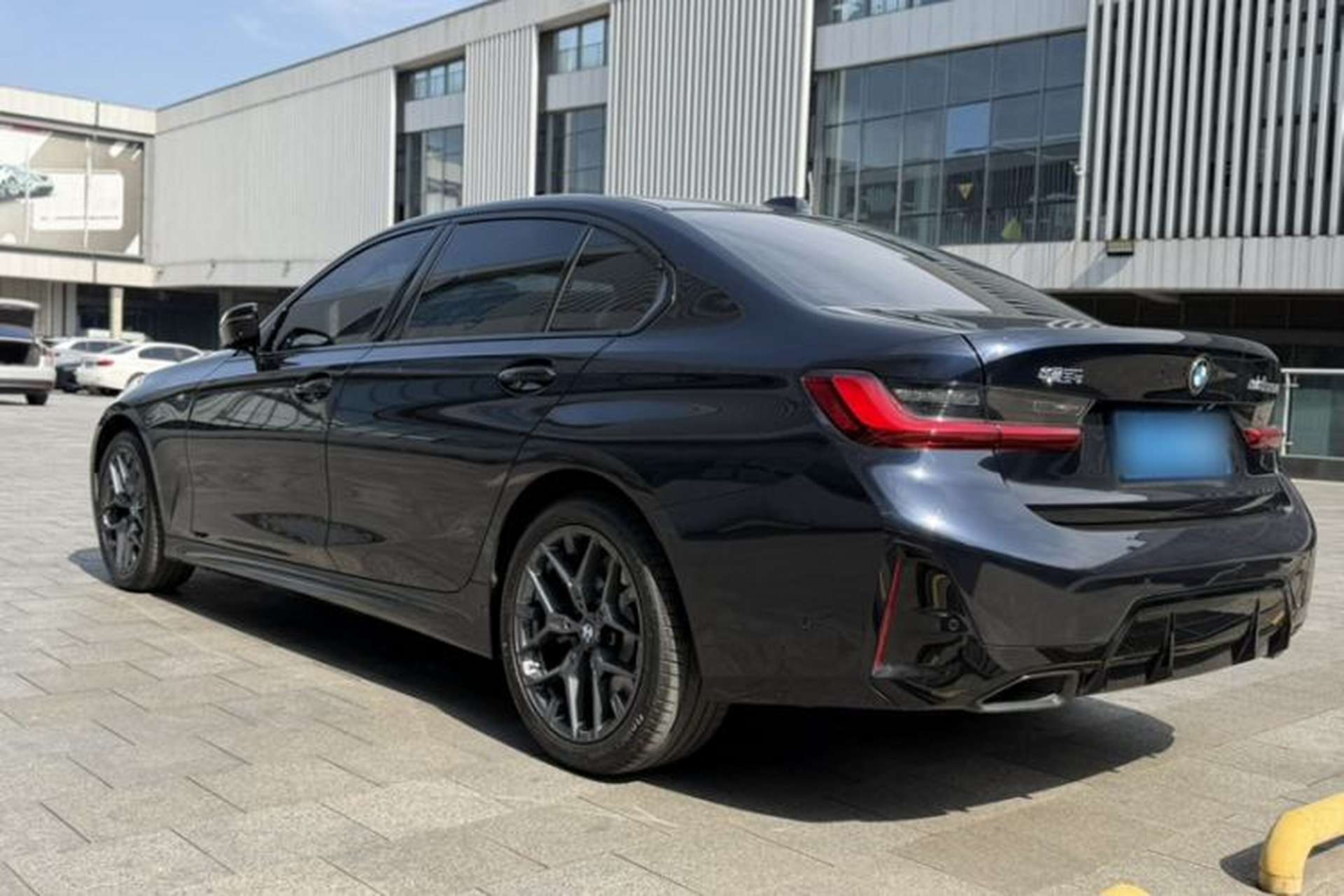 Used BMW 3 Series 2025 330Li M Sport Shadowline Package Exterior 5