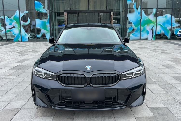 Used BMW 3 Series 2025 330Li M Sport Shadowline Package Exterior 5