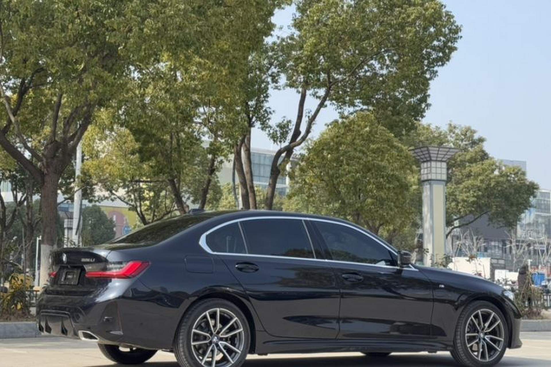 Used BMW 3 Series 2025 325Li M Sport Package Exterior 5