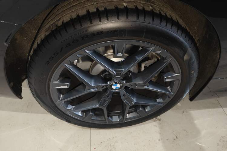 Used BMW 3 Series 2025 330Li M Sport Shadowline Package Exterior 5