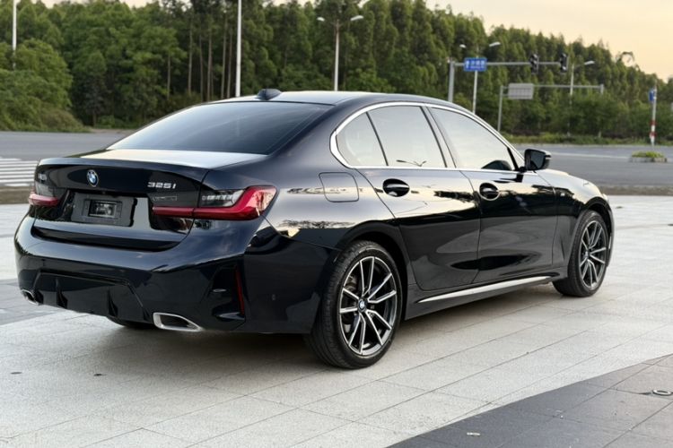 Used BMW 3 Series 2025 325i M Sport Package Exterior 7
