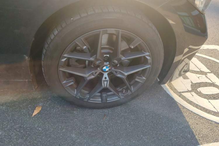 Used BMW 3 Series 2025 330Li M Sport Shadowline Package Exterior 7