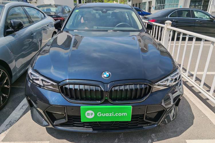 Used BMW 3 Series 2025 330Li M Sport Shadowline Package Exterior 8