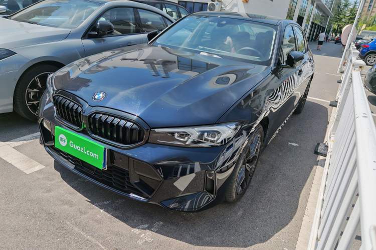Used BMW 3 Series 2025 330Li M Sport Shadowline Package Exterior 9