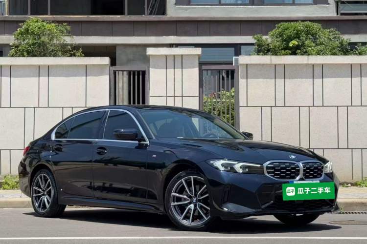 Used BMW 3 Series 2025 325Li M Sport Package Front Right 45 Deg