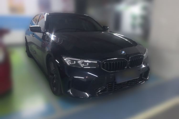 Used BMW 3 Series 2025 330Li M Sport Shadowline Package Front Right 45 Deg