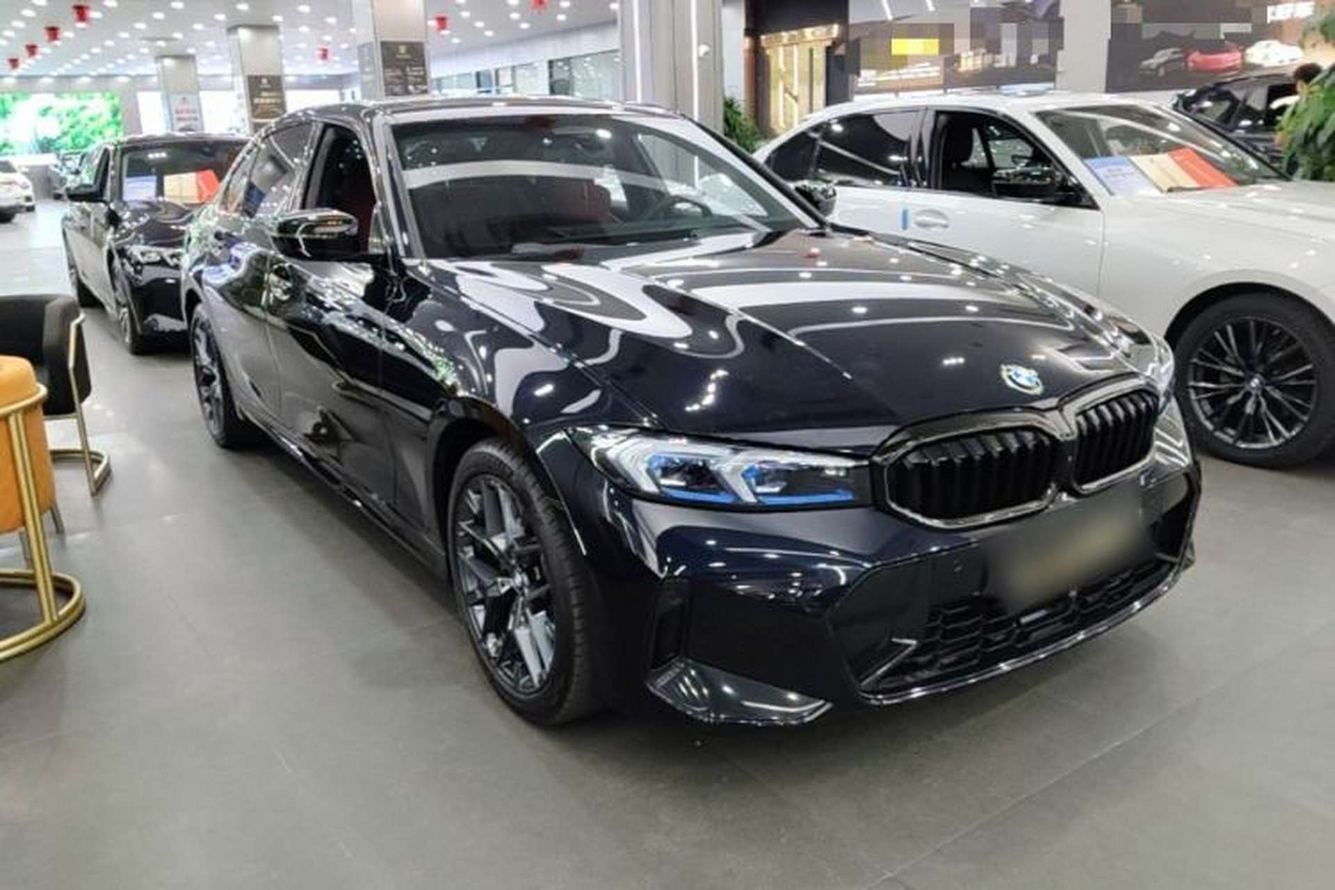 Used BMW 3 Series 2025 330Li Luxury Edition M Sport Night Edition Package Front Right 45 Deg