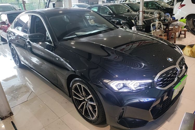 Used BMW 3 Series 2025 325Li M Sport Package Front Right 45 Deg
