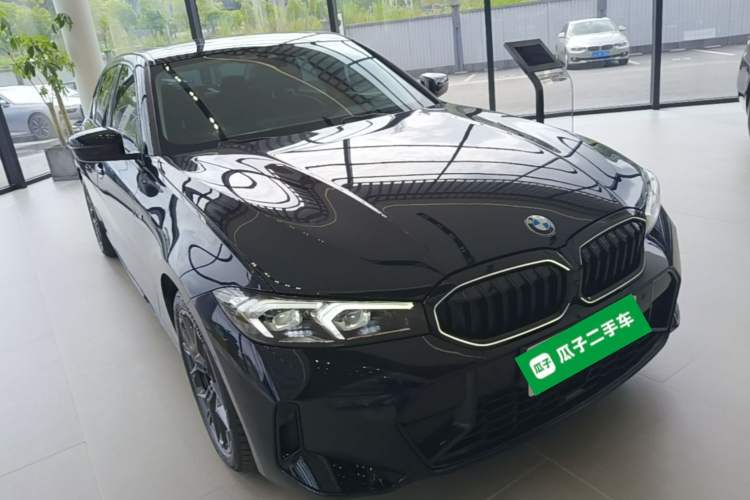 Used BMW 3 Series 2025 330Li M Sport Shadowline Package Front Right 45 Deg