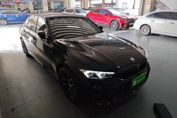 Used BMW 3 Series 2025 330Li M Sport Shadowline Package Front Right 45 Deg