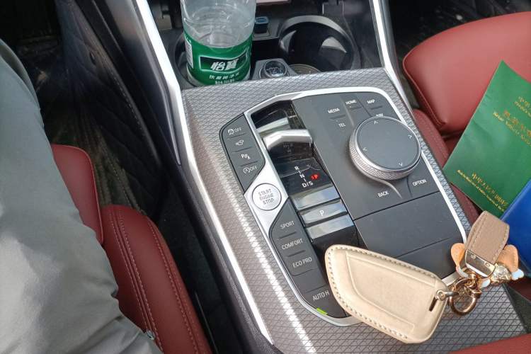 Used BMW 3 Series 2025 330Li M Sport Shadowline Package Gear Lever