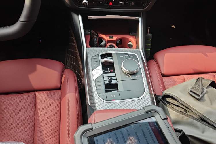 Used BMW 3 Series 2025 330i M Sport Night Edition Package Gear Lever
