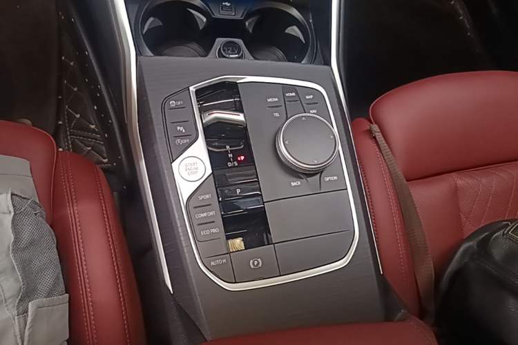 Used BMW 3 Series 2025 325Li M Sport Package Gear Lever