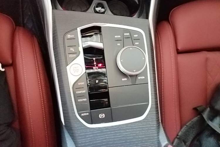 Used BMW 3 Series 2025 325Li M Sport Package Gear Lever