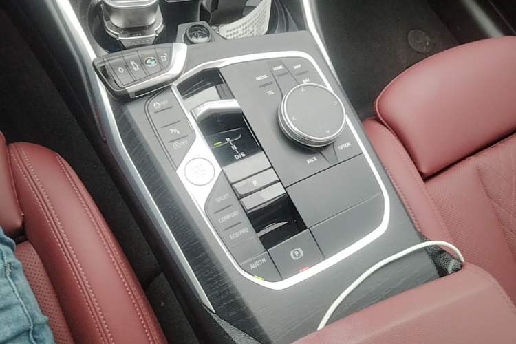 Used BMW 3 Series 2025 325Li M Sport Package Gear Lever