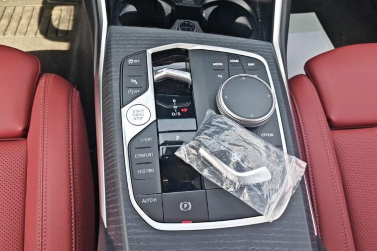 Used BMW 3 Series 2025 325Li M Sport Package Gear Lever