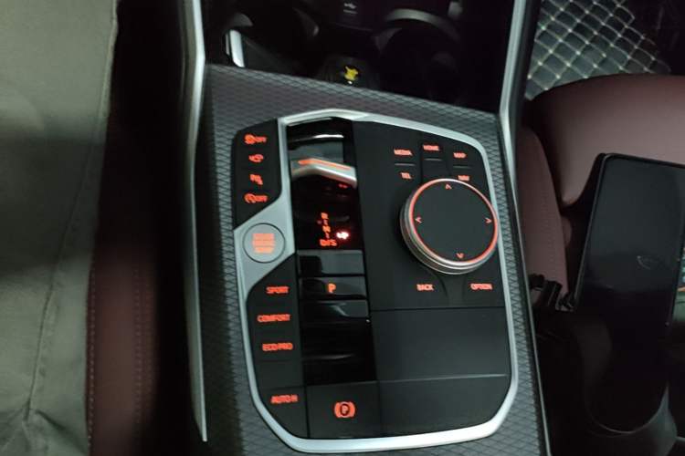 Used BMW 3 Series 2025 330i M Sport Night Edition Package Gear Lever