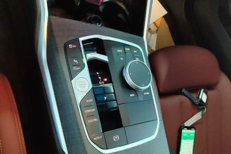 Used BMW 3 Series 2025 325Li M Sport Package Gear Lever