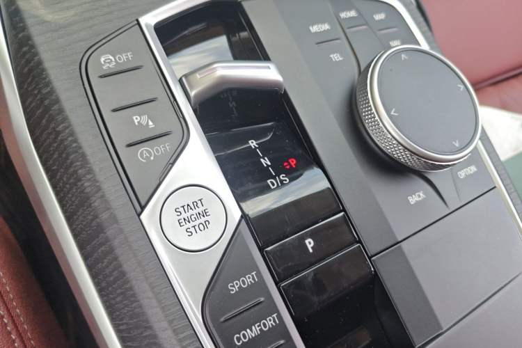 Used BMW 3 Series 2025 325Li M Sport Package Gear Lever