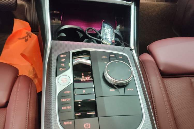 Used BMW 3 Series 2025 330Li M Sport Shadowline Package Gear Lever