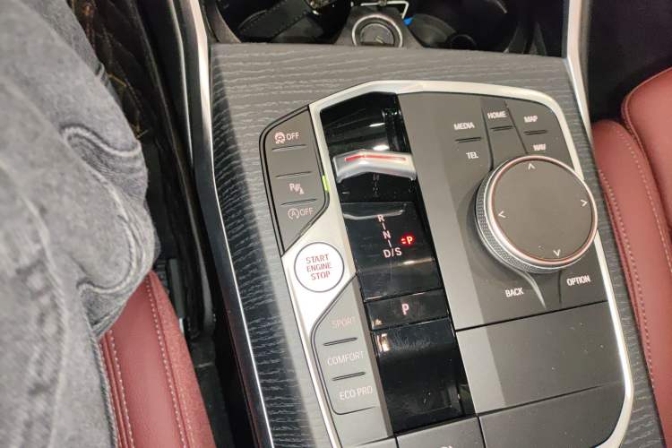 Used BMW 3 Series 2025 325Li M Sport Package Gear Lever