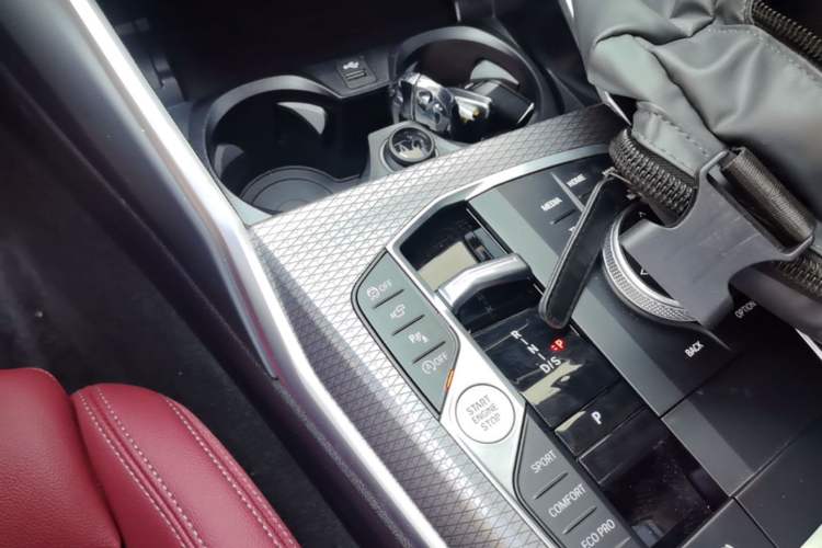Used BMW 3 Series 2025 330Li M Sport Shadowline Package Gear Lever
