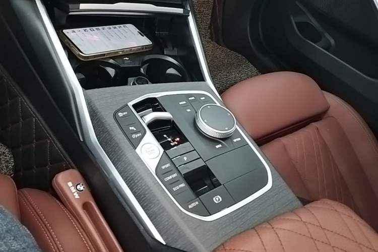 Used BMW 3 Series 2025 325Li M Sport Package Gear Lever