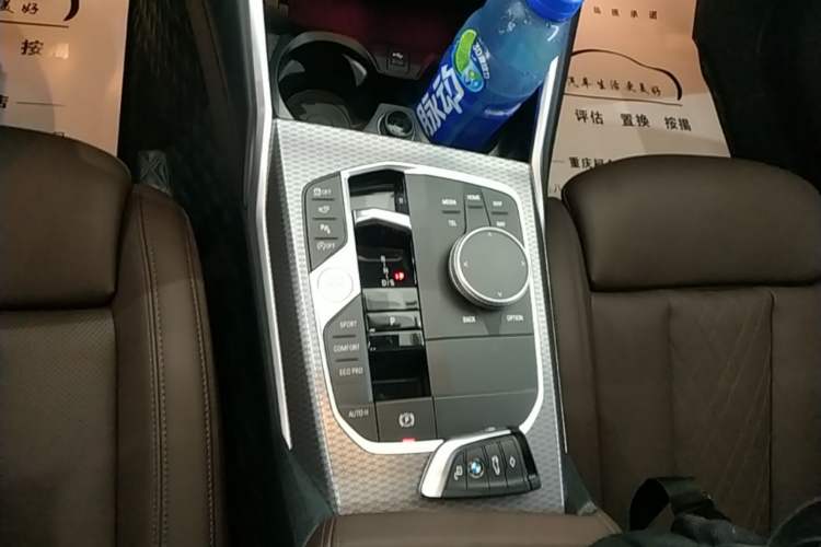 Used BMW 3 Series 2025 330Li M Sport Shadowline Package Gear Lever