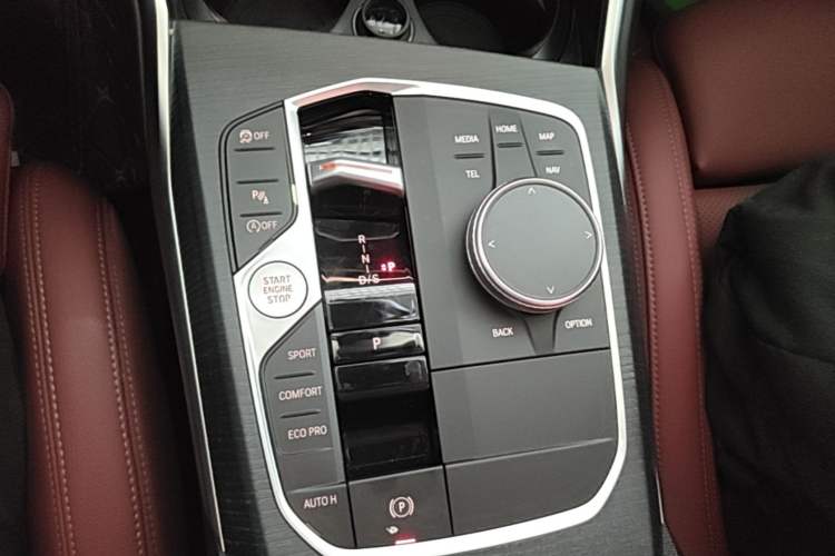 Used BMW 3 Series 2025 325Li M Sport Package Gear Lever