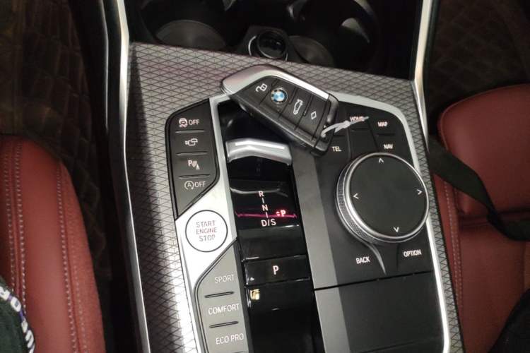 Used BMW 3 Series 2025 330Li M Sport Shadowline Package Gear Lever