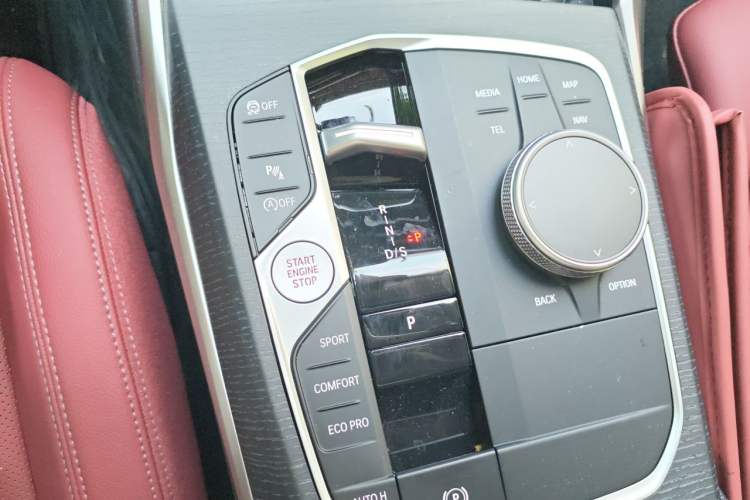 Used BMW 3 Series 2025 325Li M Sport Package Gear Lever