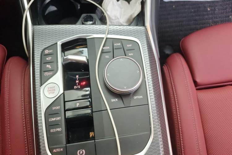 Used BMW 3 Series 2025 330Li M Sport Shadowline Package Gear Lever