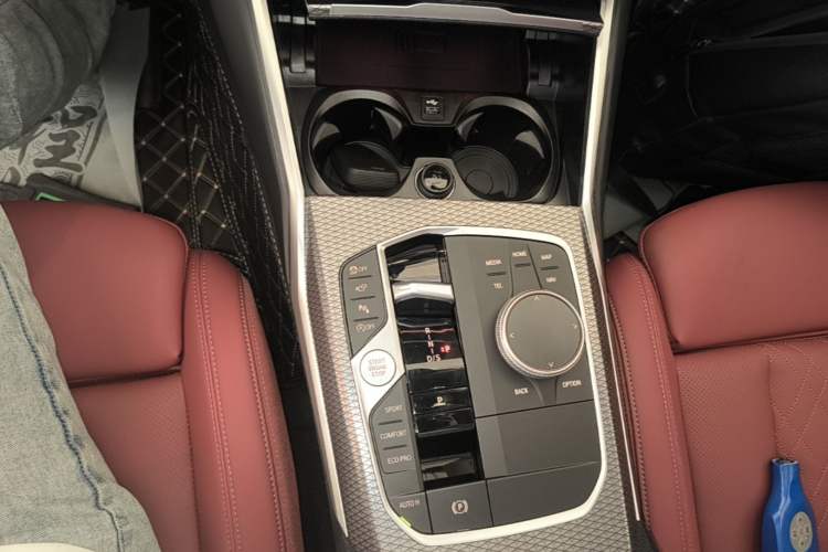 Used BMW 3 Series 2025 330Li M Sport Shadowline Package Gear Lever
