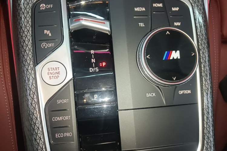 Used BMW 3 Series 2025 325Li M Sport Package Gear Lever