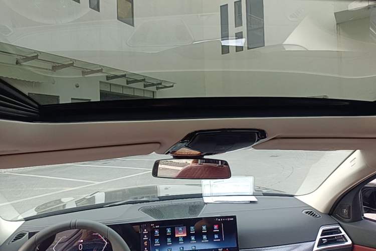 Used BMW 3 Series 2025 330Li M Sport Shadowline Package Headliner