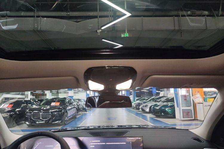 Used BMW 3 Series 2025 330Li M Sport Shadowline Package Headliner