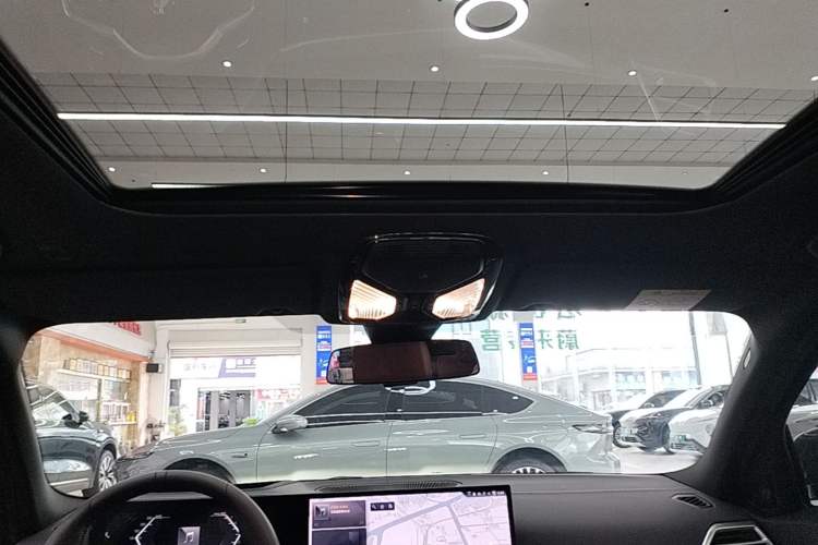 Used BMW 3 Series 2025 330i M Sport Night Edition Package Headliner